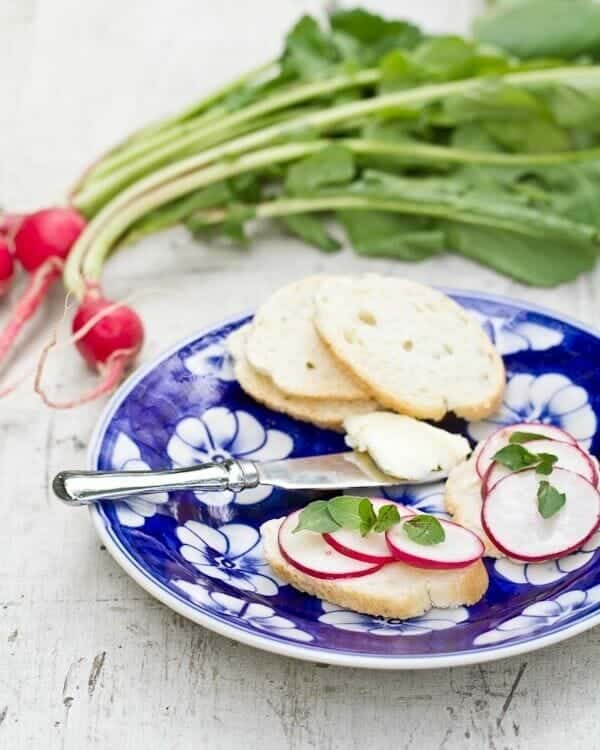 Radishes with Butter and Salt