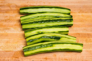 Cucumber and Chicken Marinated in Chili Oil 1