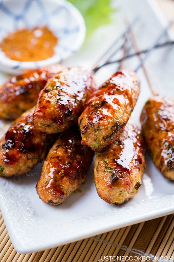 Japanese Chicken Meatballs (Tsukune) | Easy Japanese Recipes at fancyfoodsshow.com