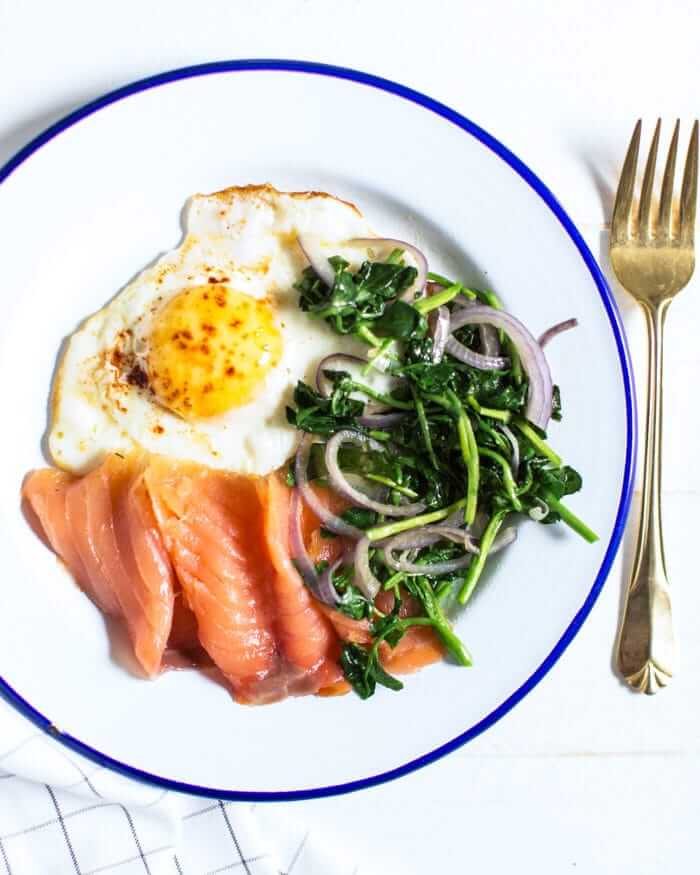 10 Brain Food Recipes to Boost Your Mood | Truffled egg with smoked salmon and greens