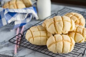 Melon Pan (メロンパン) | Easy Japanese Recipes at fancyfoodsshow.com