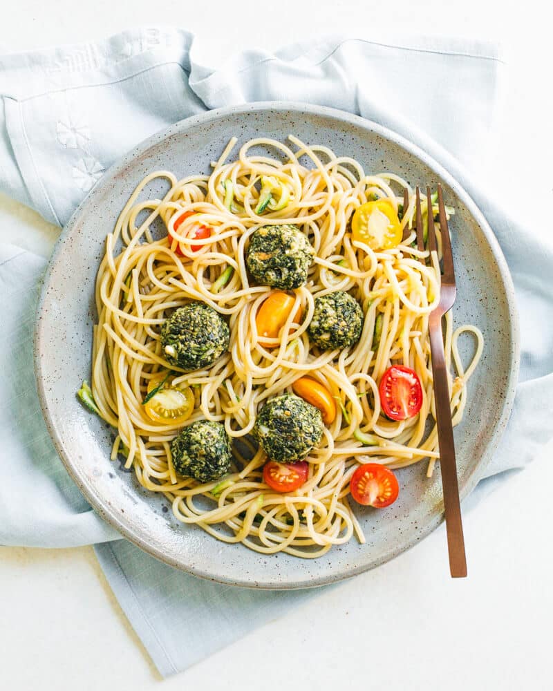 Spinach meatballs with feta