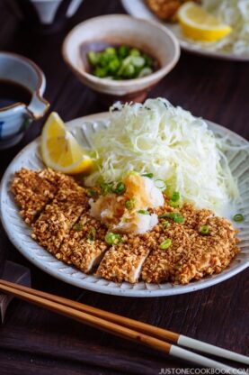 Gluten Free Baked Chicken Katsu グルテンフリー揚げないチキンカツ | Easy Japanese Recipes at fancyfoodsshow.com