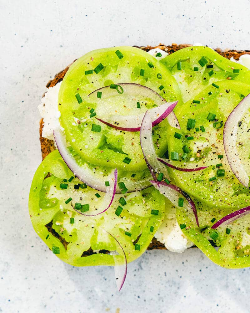 Green tomato toast recipe