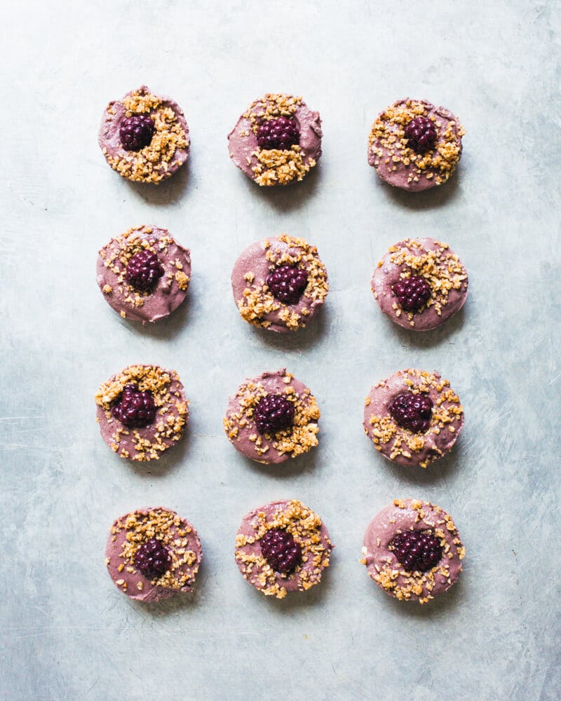 Blackberry Vegan Cheesecake Bites