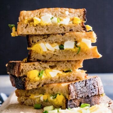 Hardboiled Egg & Smoked Cheddar Strangewich | Fancy Foods Show