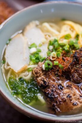 Okinawa soba at onnanoeki (Nakayukui Market) - Okinawa Travel Guide | fancyfoodsshow.com
