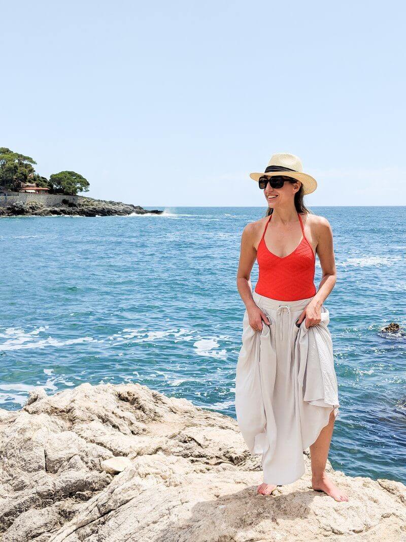 Travel Capsule Wardrobe: What to Pack for a Trip to Europe | Fancy Foods Show