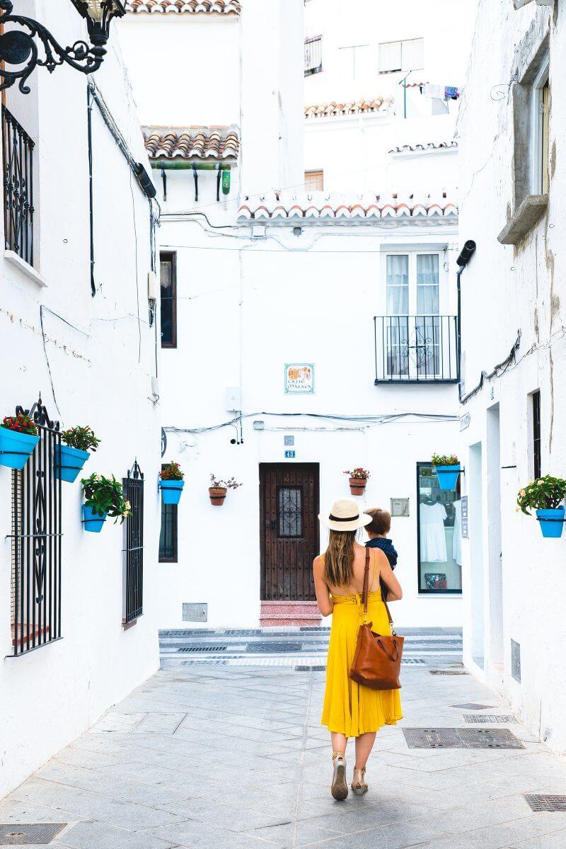 Travel Capsule Wardrobe: What to Pack for a Trip to Europe | Fancy Foods Show