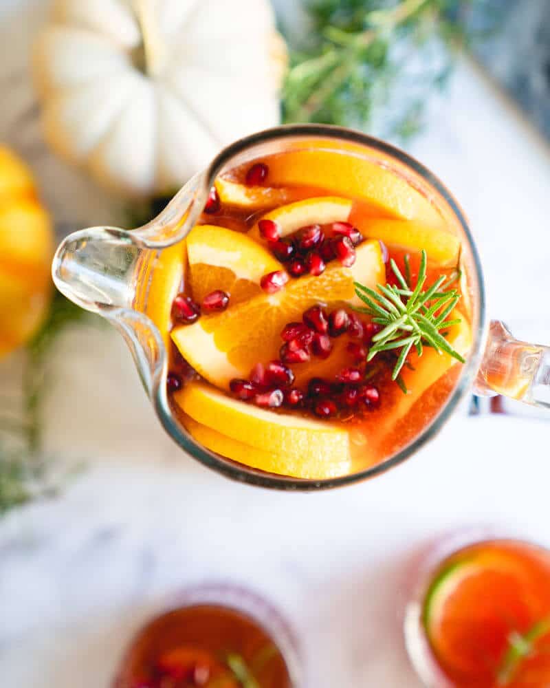 Pomegranate iced tea holiday punch recipe | Non alcoholic holiday punch
