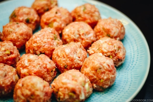 Homemade Meatballs | www.fancyfoodsshow.com
