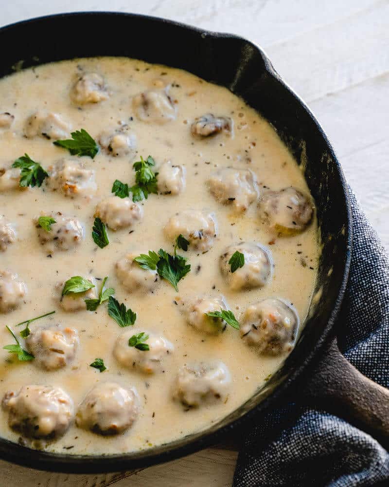 Easy vegetarian gravy recipe | How to thicken gravy | Vegetarian white gravy