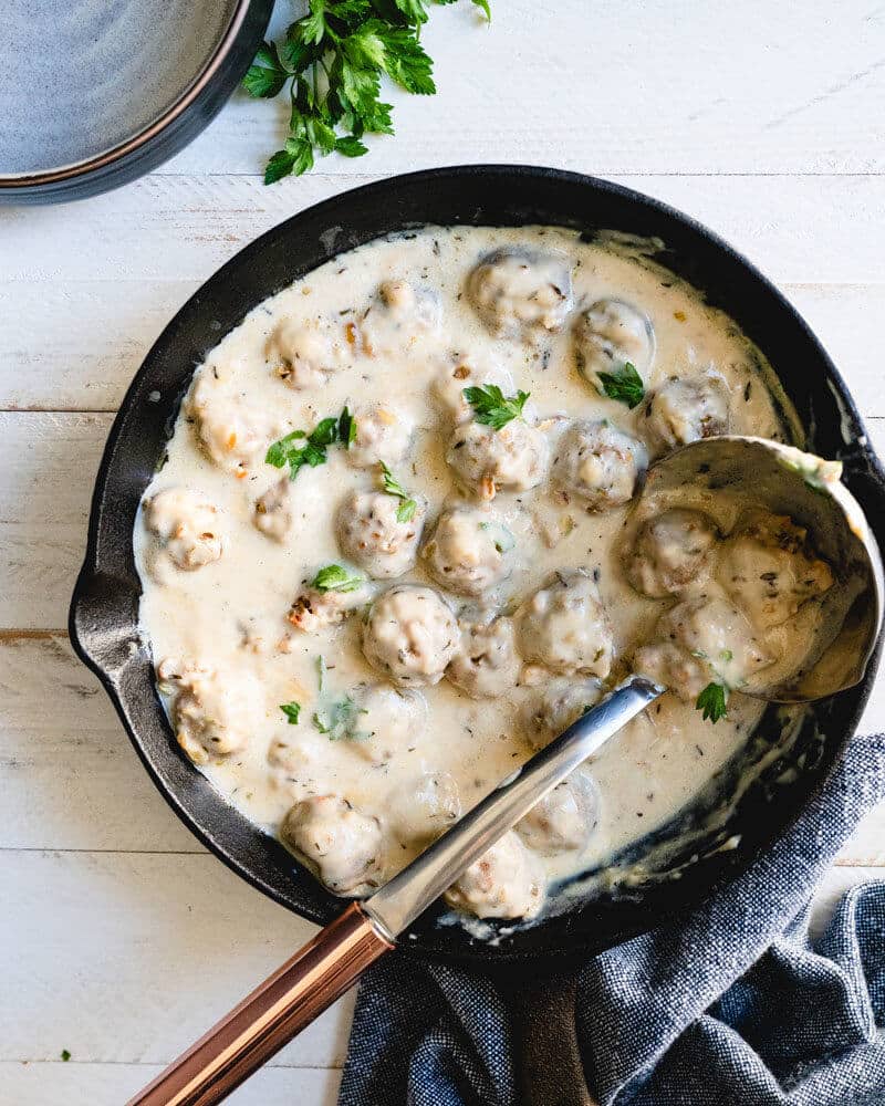 Norwegian Vegetarian Meatballs | vegetarian gravy | chickpea meatballs | Norwegian meatballs