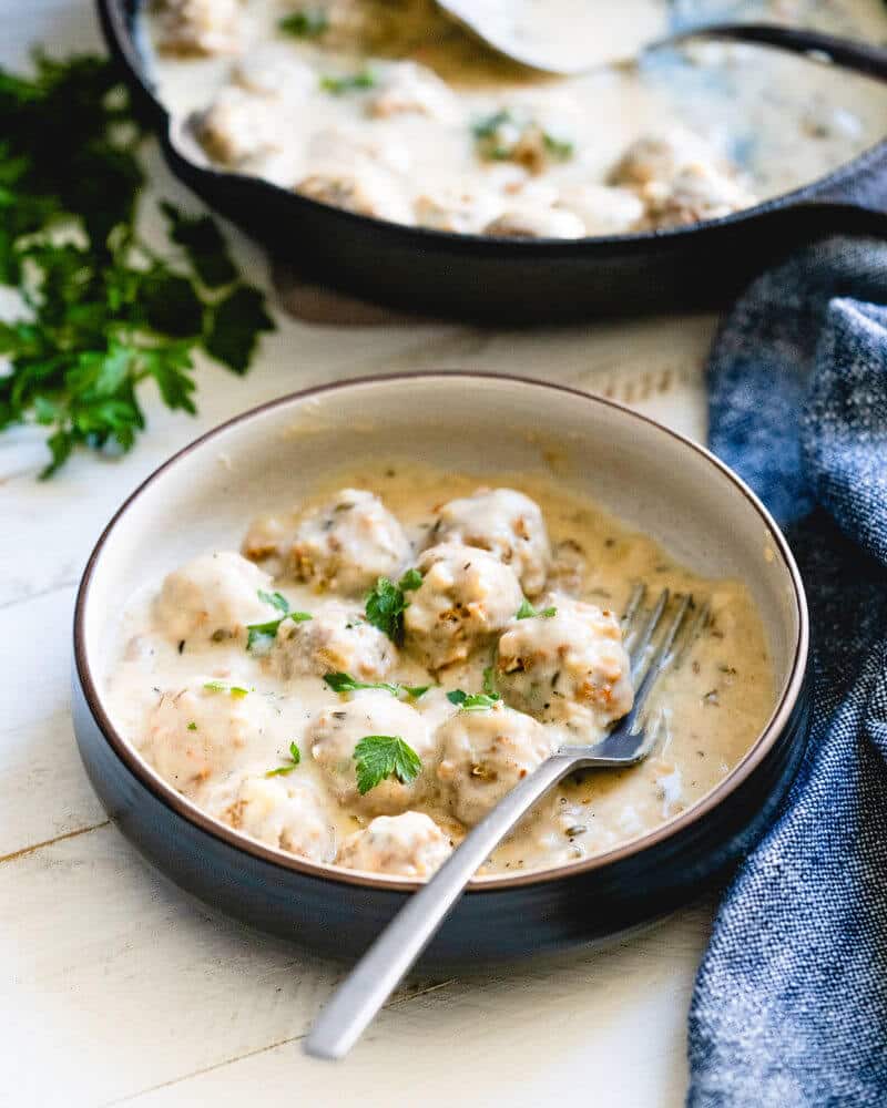 Easy vegetarian gravy recipe | How to thicken gravy | Vegetarian white gravy