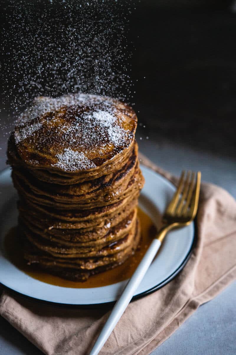 Gingerbread pancakes | Oatmeal pancakes | Gluten free pancakes | Healthy pancakes | Gingerbread spice ingredients