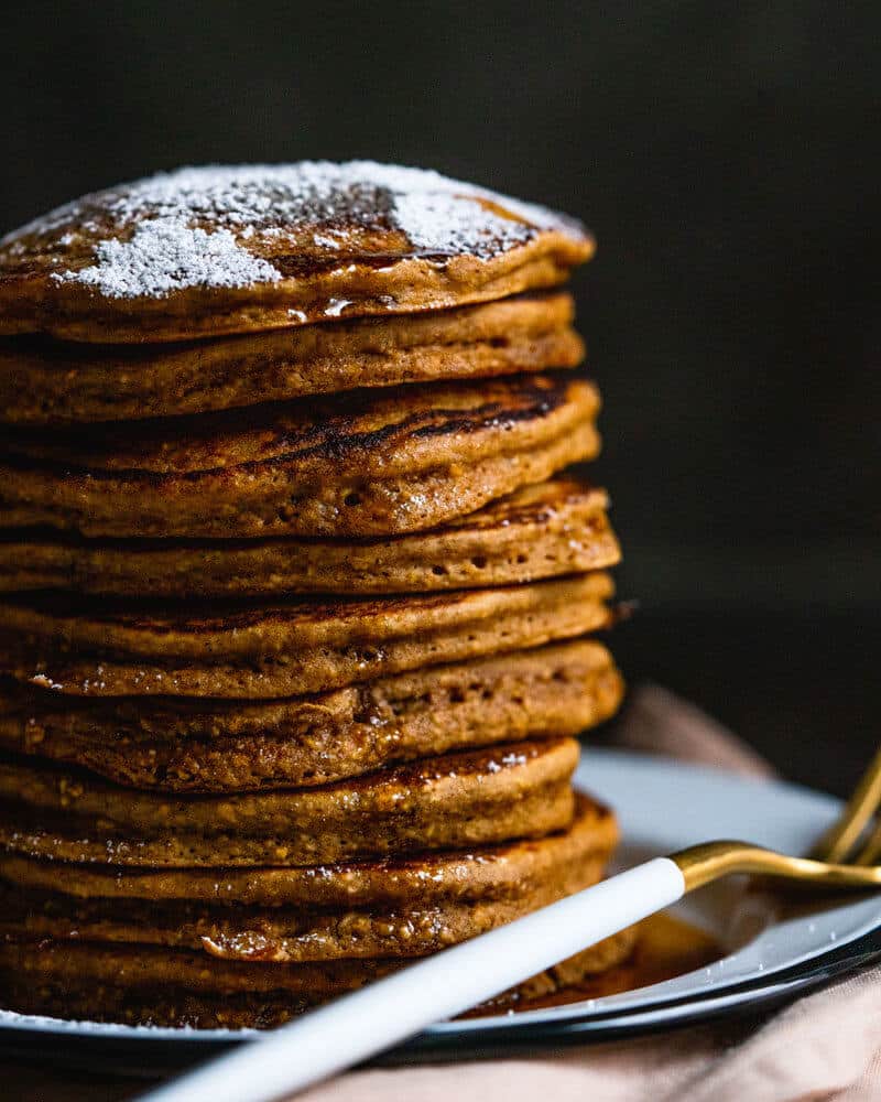 Gingerbread pancakes | Oatmeal pancakes | Gluten free pancakes | Healthy pancakes | Gingerbread spice ingredients