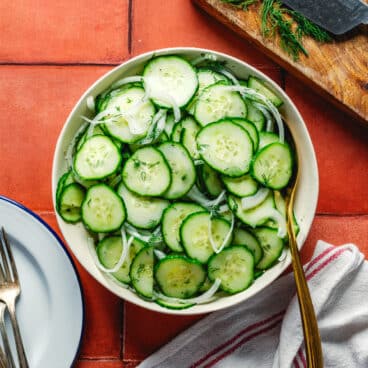 Cucumber salad with vinegar