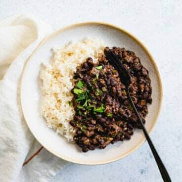 How to make Cuban black beans and rice