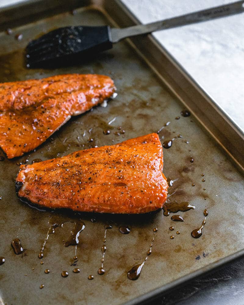 Broiled salmon