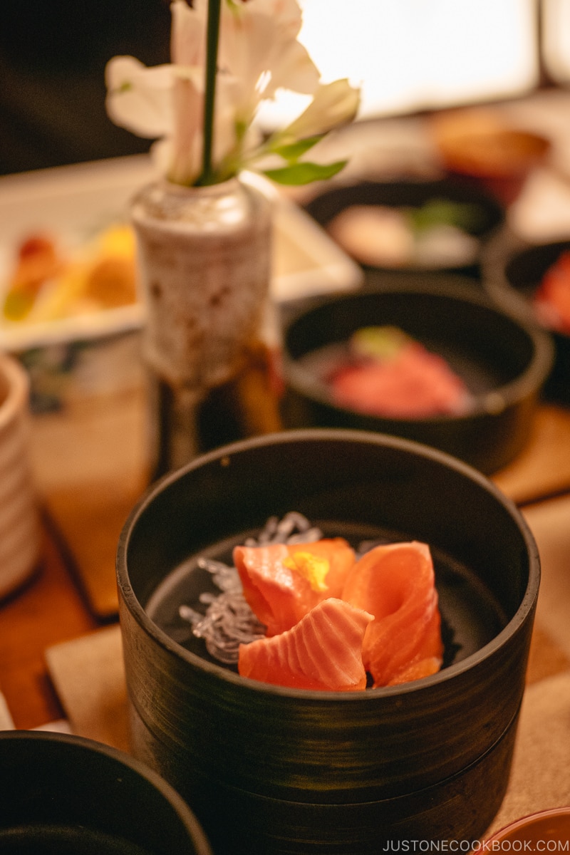 Sakizuke 先付 - Kaiseki Ryori: The Art of the Japanese Refined Multi-course Meal | www.fancyfoodsshow.com