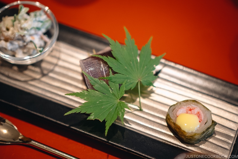Sakizuke 先付 - Kaiseki Ryori: The Art of the Japanese Refined Multi-course Meal | www.fancyfoodsshow.com