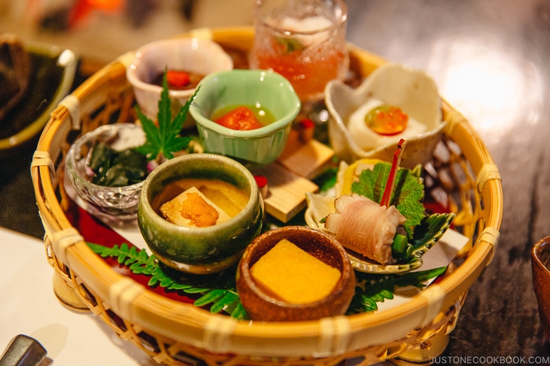 Sakizuke 先付 - Kaiseki Ryori: The Art of the Japanese Refined Multi-course Meal | www.fancyfoodsshow.com