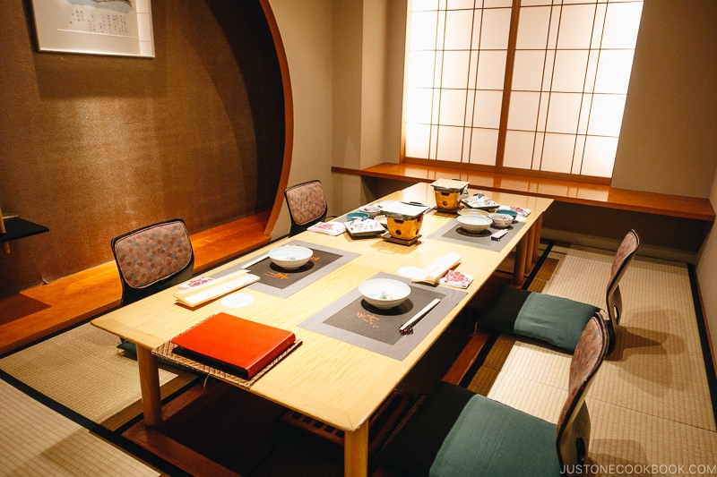 Japanese dining room - Kaiseki Ryori: The Art of the Japanese Refined Multi-course Meal | www.fancyfoodsshow.com