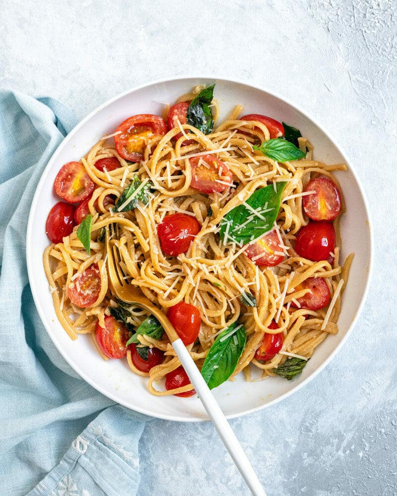 Tomato basil pasta