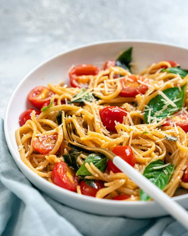 Tomato basil pasta