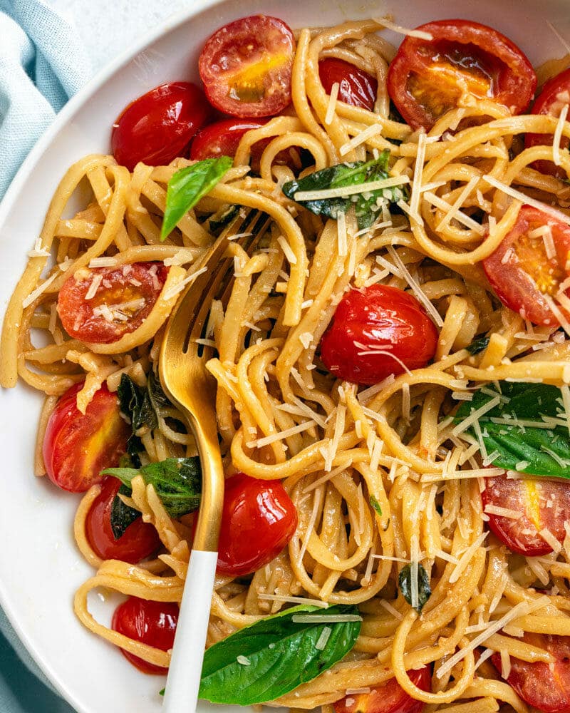 Tomato basil pasta