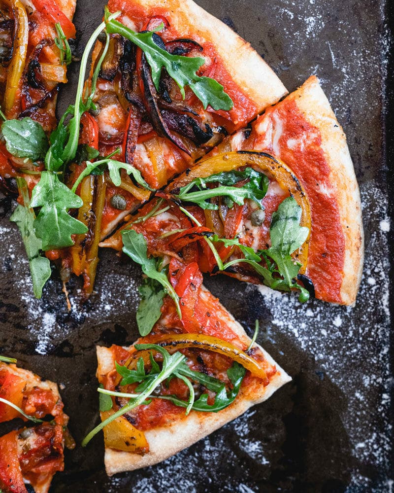 Healthy Pizza with veggies and arugula
