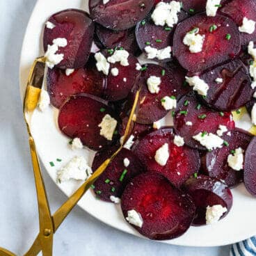 Roasted beets with goat cheese