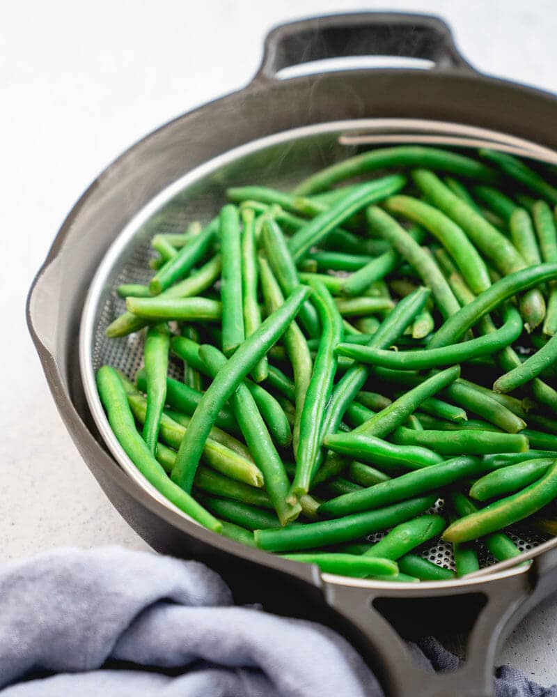 Steamed green beans