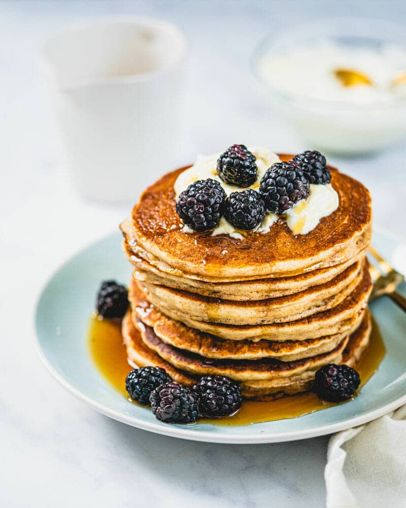 Pancakes with Greek yogurt