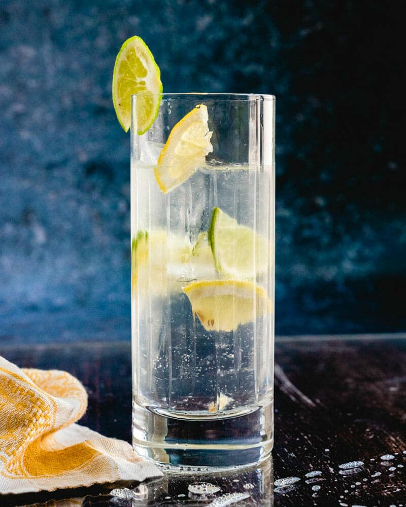 Vodka tonic