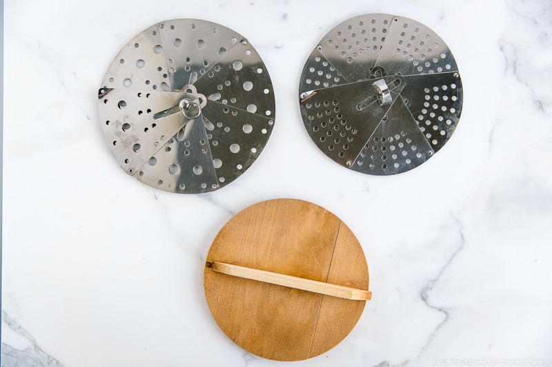 Otoshibuta | Easy Japanese Recipes at fancyfoodsshow.com