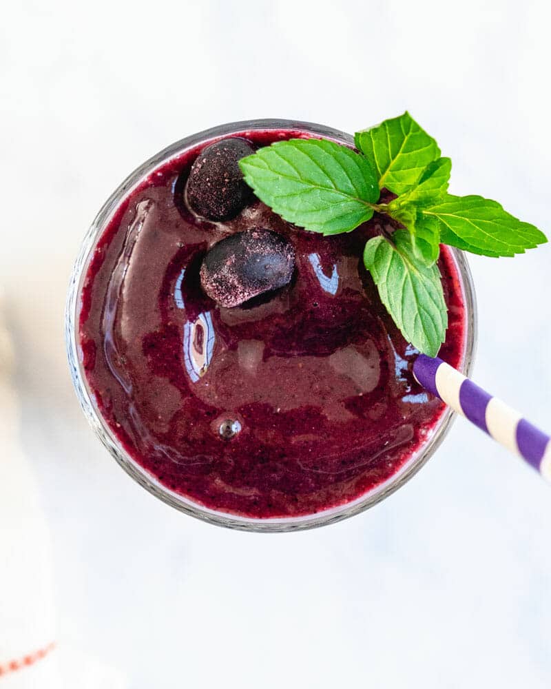 Blueberry banana smoothie