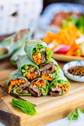 Fresh spring rolls with yakiniku dipped in the bbq sauce.