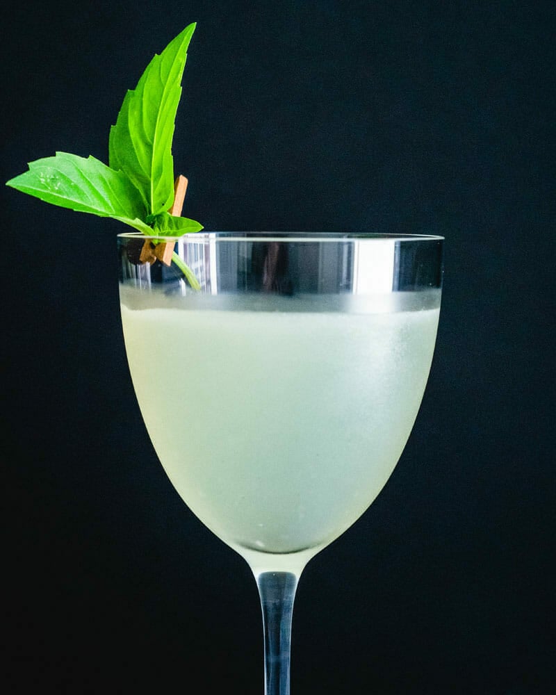 Basil cocktail
