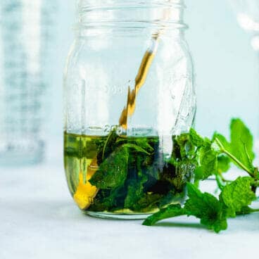 Mint simple syrup