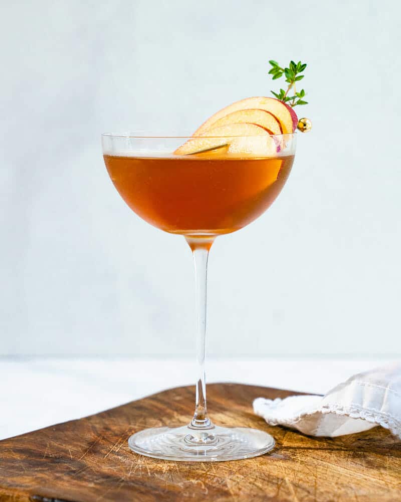 Apple cider cocktail