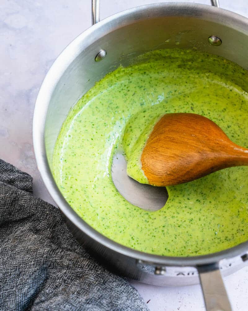 How to make pesto cream sauce