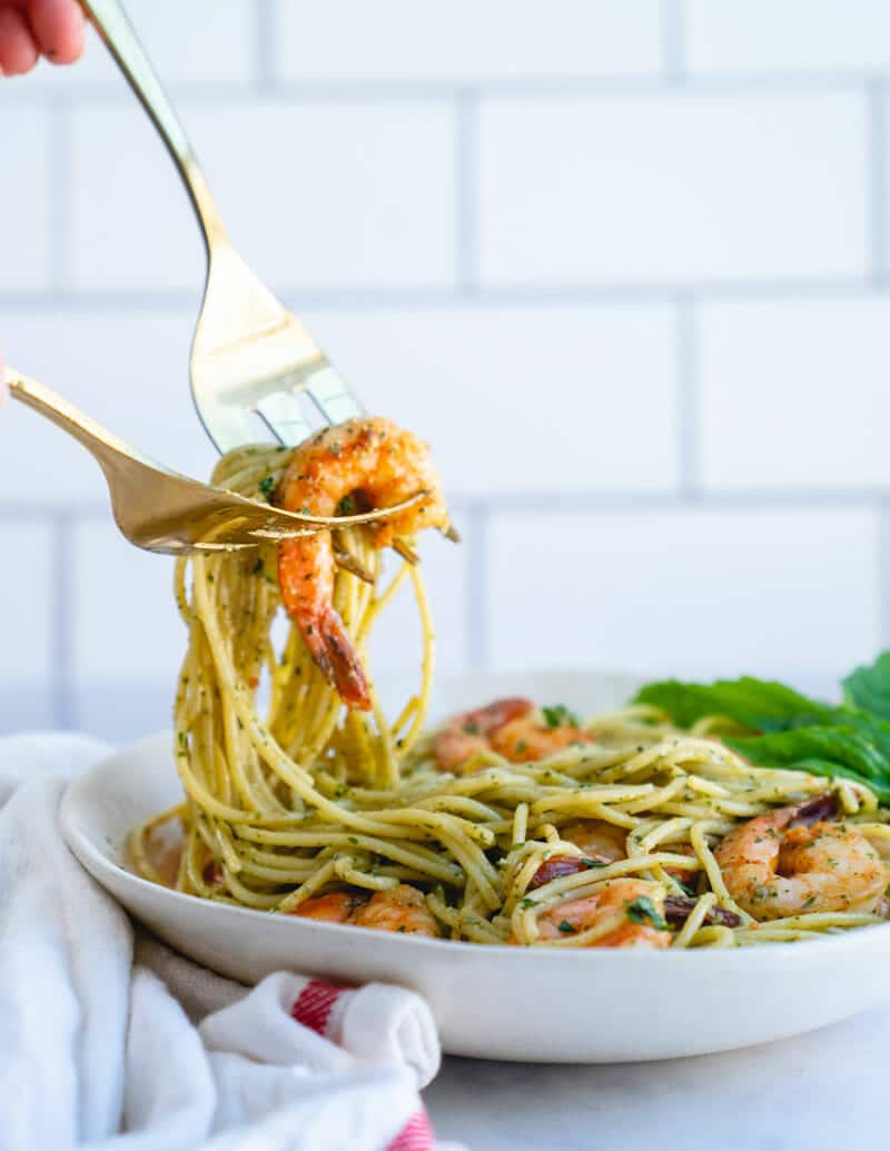 Shrimp pesto pasta