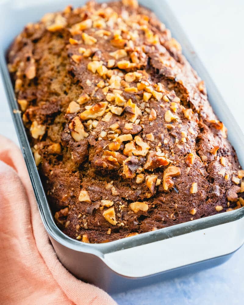 Easy banana nut bread