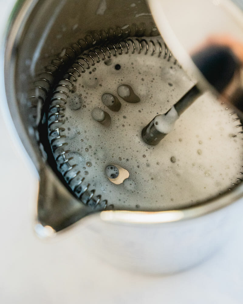 How to froth milk with a French press