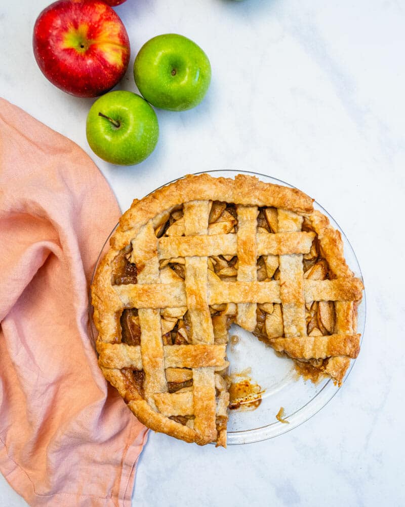 Classic vegan apple pie recipe