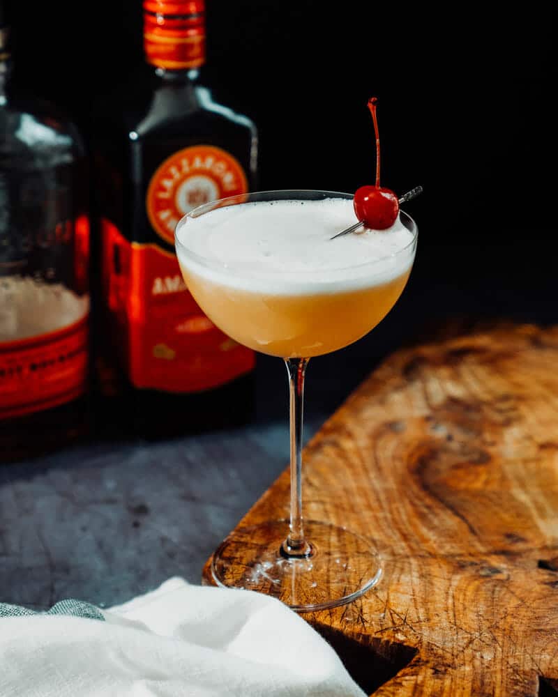 Whiskey sour with egg white