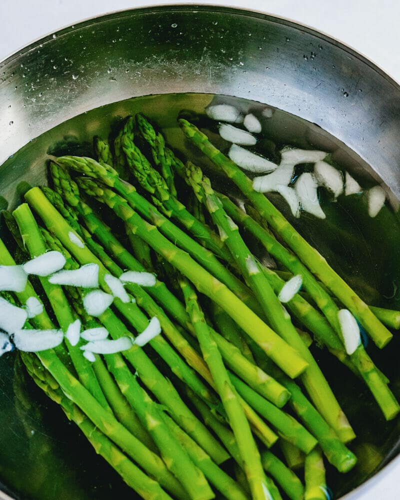 How to blanch asparagus