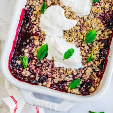 Blackberry crisp