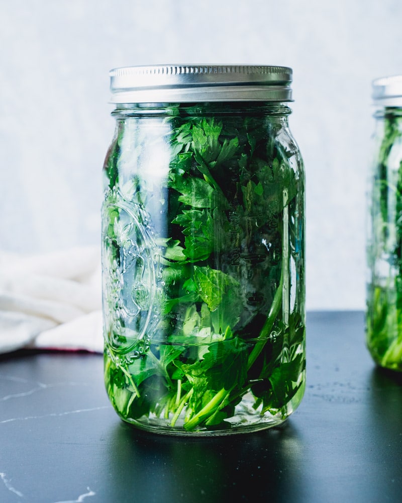 How to store parsley